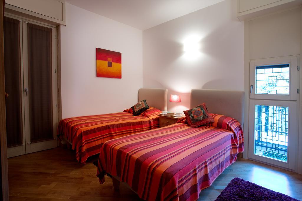 5 Luxury Laglio Apartments-By Italian Apartments Δωμάτιο φωτογραφία